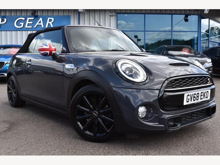 MINI Convertible 2.0 Cooper S Steptronic Euro 6 (s/s) 2dr MINI Convertible 2.0 Cooper S Steptronic Euro 6 (s/s) 2dr