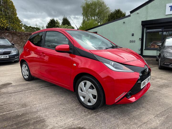 Toyota AYGO 1.0 VVT-i X-play Euro 6 5dr