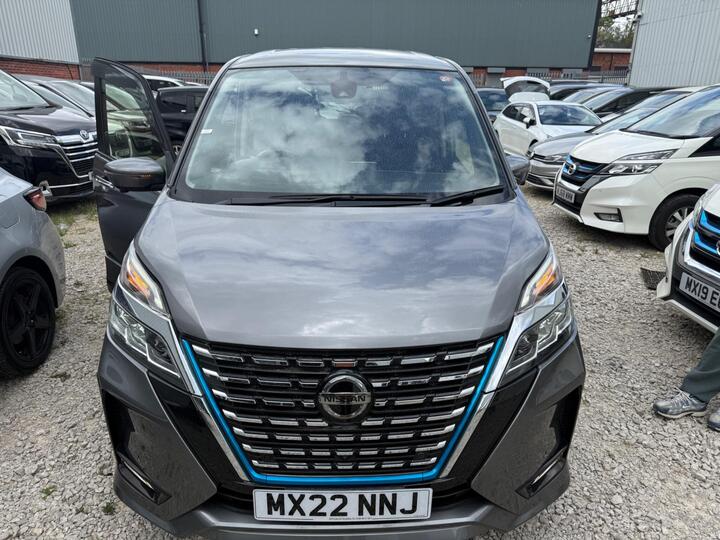 Nissan Serena Fuly Hybrid 1.2 Automatic 7 Seat Uber XL