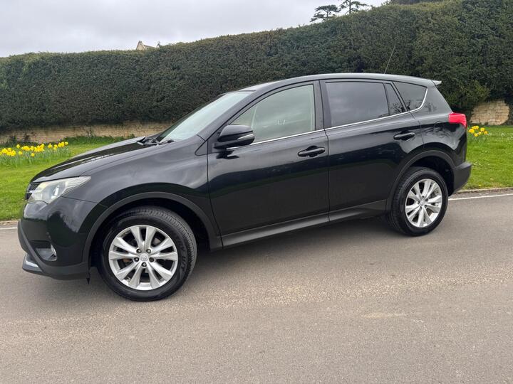 Toyota RAV4 2.2 D-CAT Icon Auto 4WD Euro 5 5dr