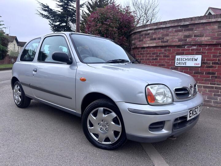 Nissan Micra 1.0 16v SE CVT 3dr