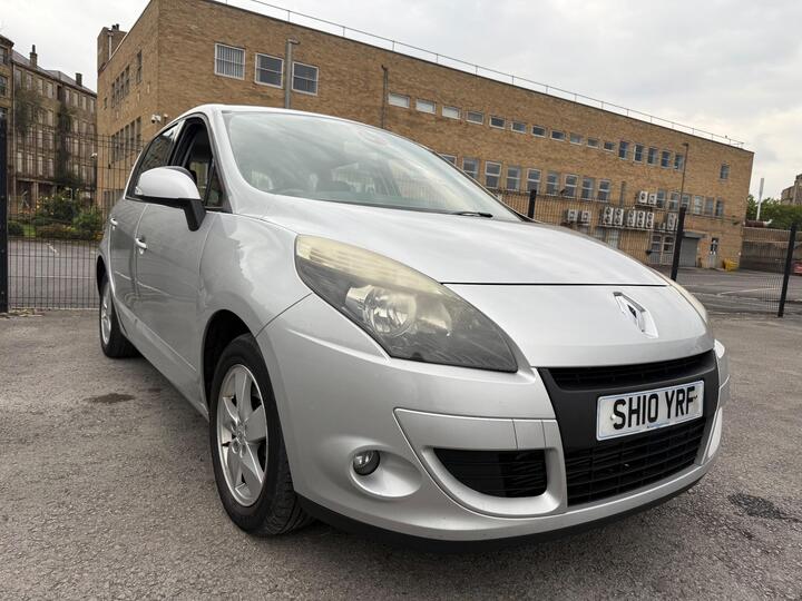 Renault Scenic 1.5 DCi Dynamique TomTom Euro 4 5dr