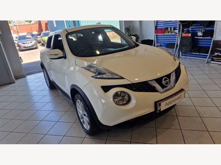 Nissan Juke 1.2 DIG-T N-Connecta Euro 6 (s/s) 5dr
