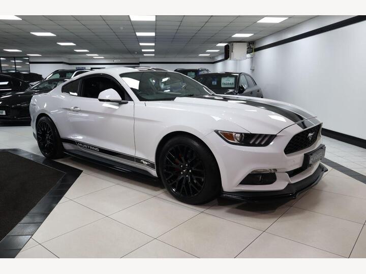 Ford MUSTANG 2.3T EcoBoost Fastback Euro 6 2dr Ford MUSTANG 2.3T EcoBoost Fastback Euro 6 2dr