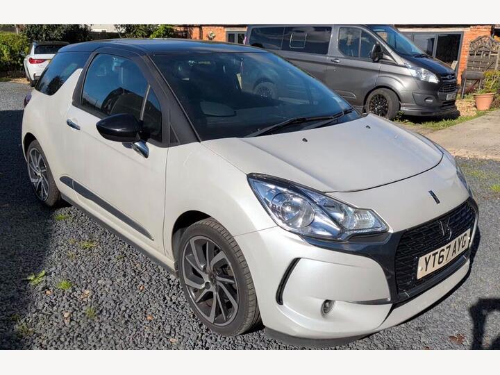 DS AUTOMOBILES DS 3 1.2 PureTech Connected Chic Euro 6 3dr