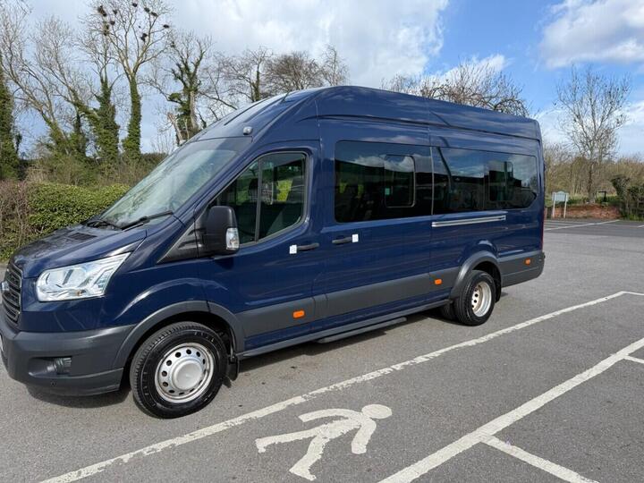 Ford TRANSIT 2.2 TDCi 460 HDT Trend L4 H3 4dr (17 Seats)