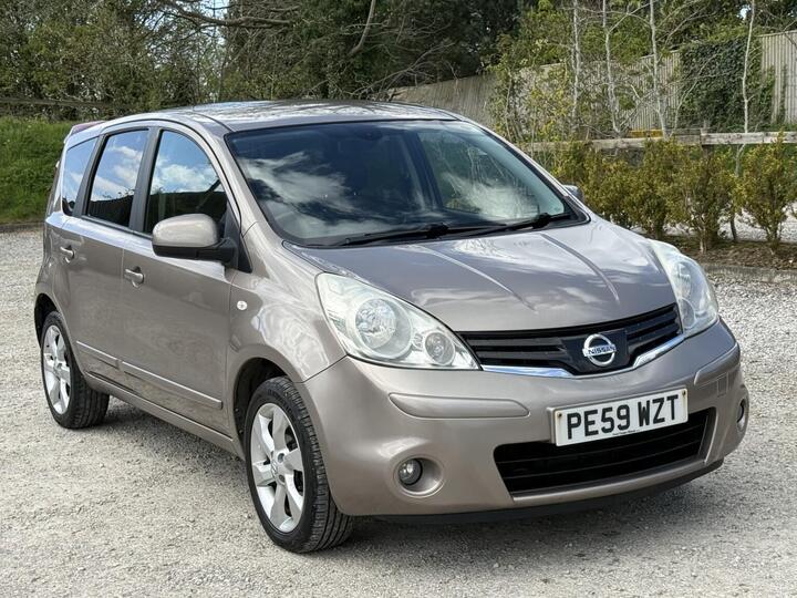 Nissan NOTE 1.6 16V Tekna Auto Euro 4 5dr