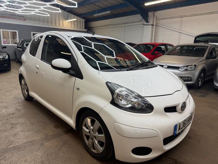 Toyota AYGO 1.0 VVT-i Go Euro 5 3dr