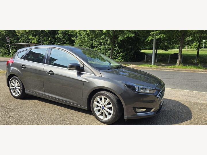 Ford Focus 1.0T EcoBoost Titanium Auto Euro 6 (s/s) 5dr