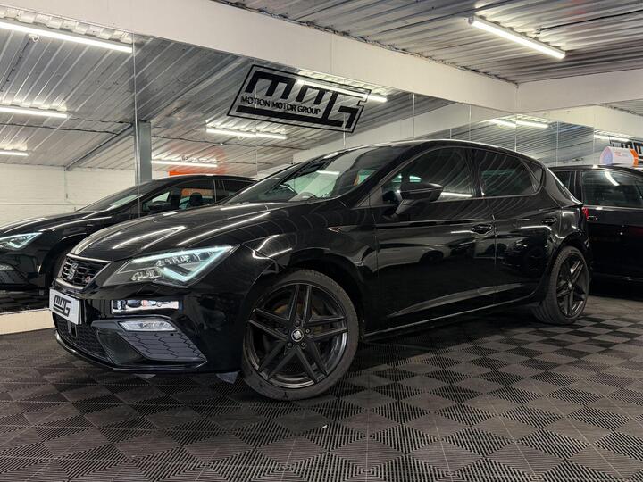 SEAT Leon 1.5 TSI EVO FR Black Edition Euro 6 (s/s) 5dr