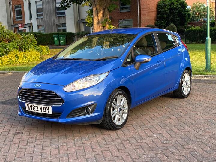 Ford Fiesta 1.0T EcoBoost Zetec Euro 5 (s/s) 5dr