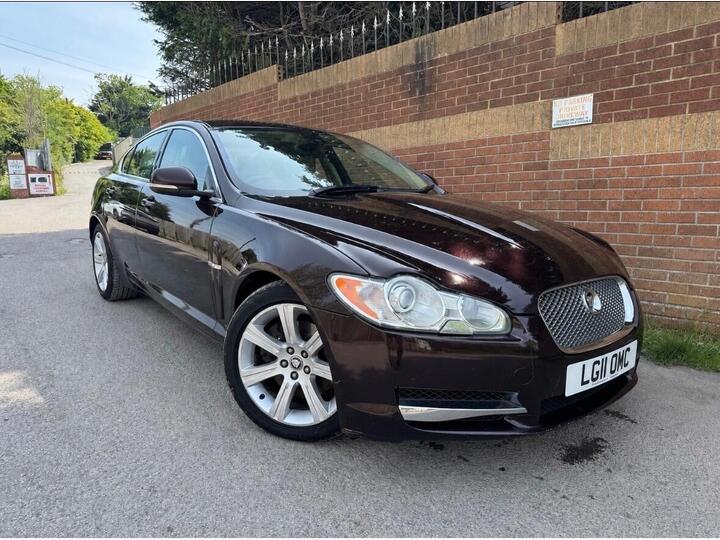Jaguar XF 3.0d V6 Luxury Auto Euro 5 4dr
