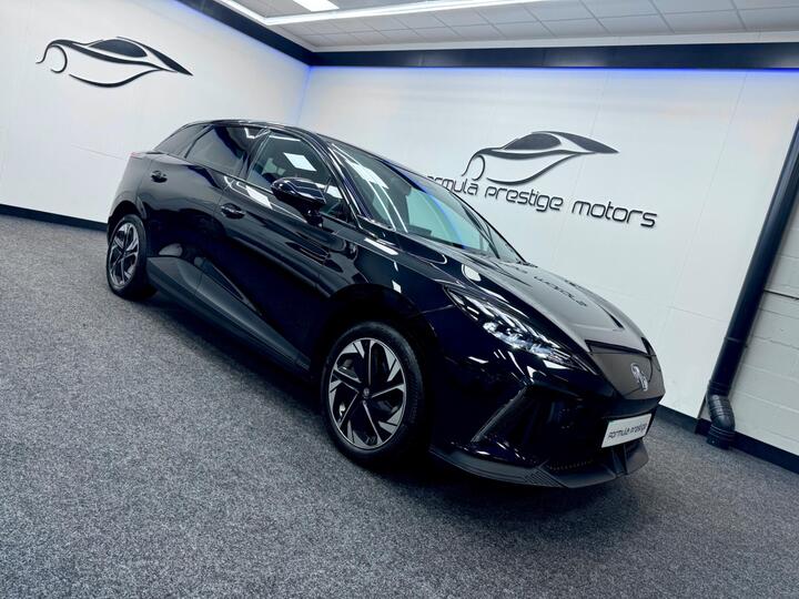 MG MG4 64kWh Trophy Long Range Auto 5dr