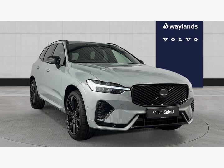 Volvo XC60 2.0 B5 MHEV Plus Black Edition Auto AWD Euro 6 (s/s) 5dr