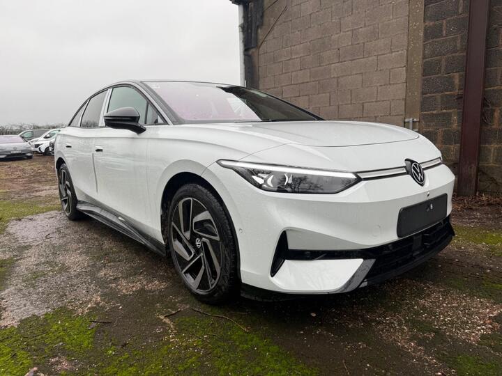 Volkswagen ID.7 Pro 77kWh Match Plus Fastback Auto 5dr