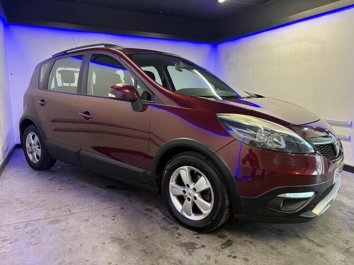 Renault SCENIC XMOD 1.5 DCi ENERGY Dynamique TomTom Euro 5 (s/s) 5dr Renault SCENIC XMOD 1.5 DCi ENERGY Dynamique TomTom Euro 5 (s/s) 5dr