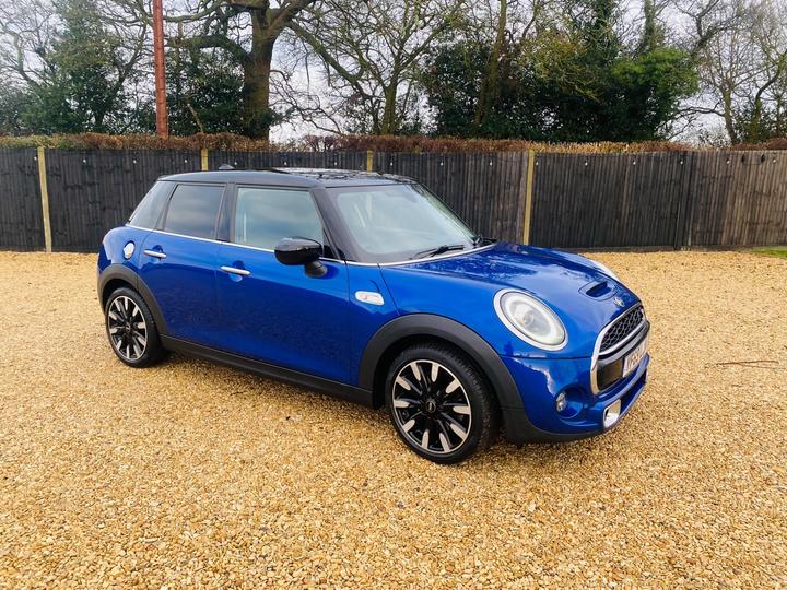 MINI Hatch 2.0 Cooper S Exclusive Steptronic Euro 6 (s/s) 5dr