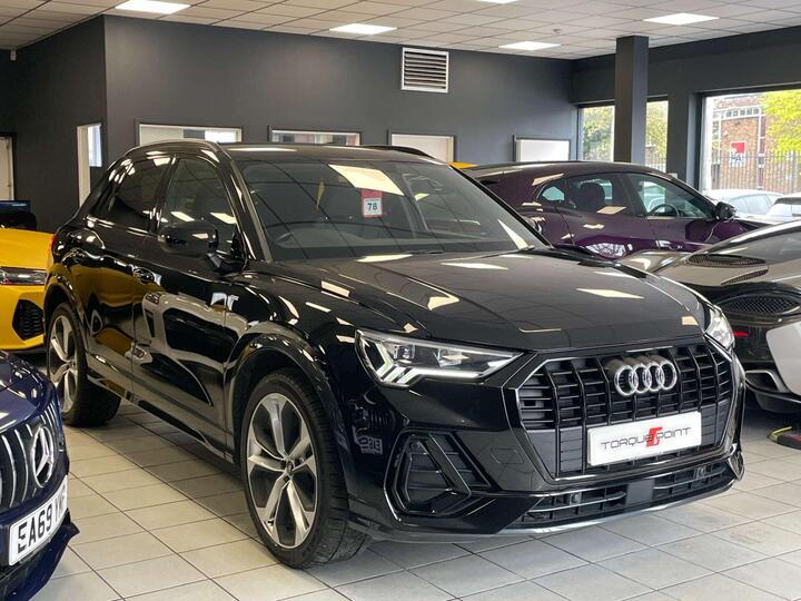 Audi Q3 1.5 TFSI CoD 35 Black Edition S Tronic Euro 6 (s/s) 5dr
