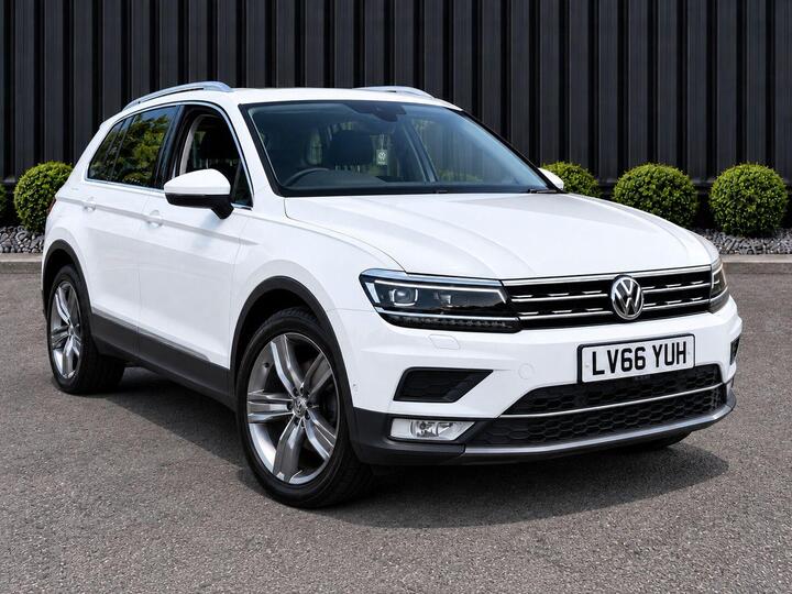Volkswagen Tiguan 2.0 TDI BlueMotion Tech SEL DSG Euro 6 (s/s) 5dr