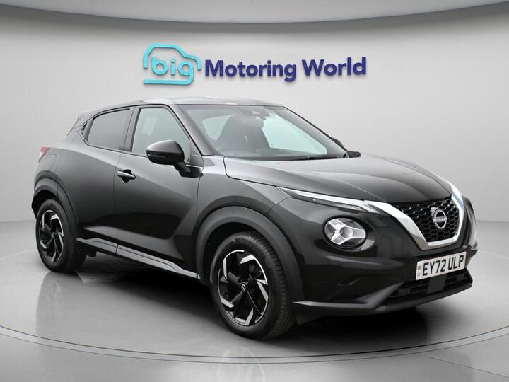 Nissan Juke 1.0 DIG-T N-Connecta Euro 6 (s/s) 5dr Nissan Juke 1.0 DIG-T N-Connecta Euro 6 (s/s) 5dr