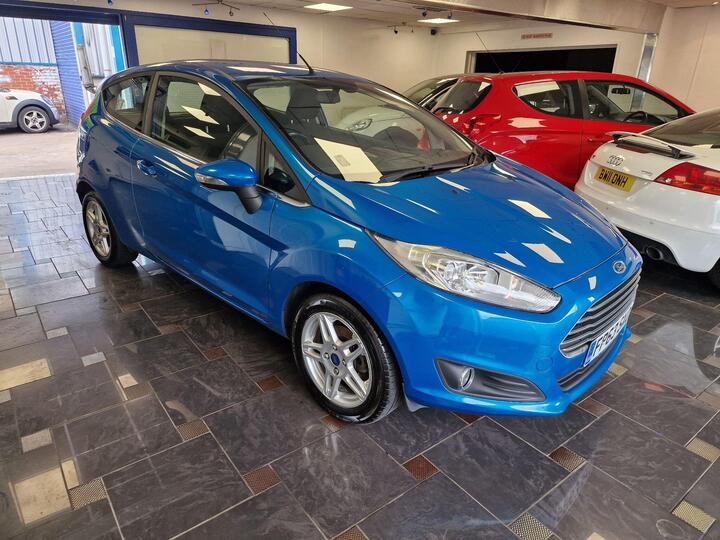 Ford Fiesta 1.0T EcoBoost Zetec Euro 5 (s/s) 3dr