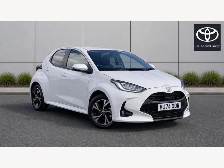 Toyota Yaris 1.5 VVT-h Design E-CVT Euro 6 (s/s) 5dr