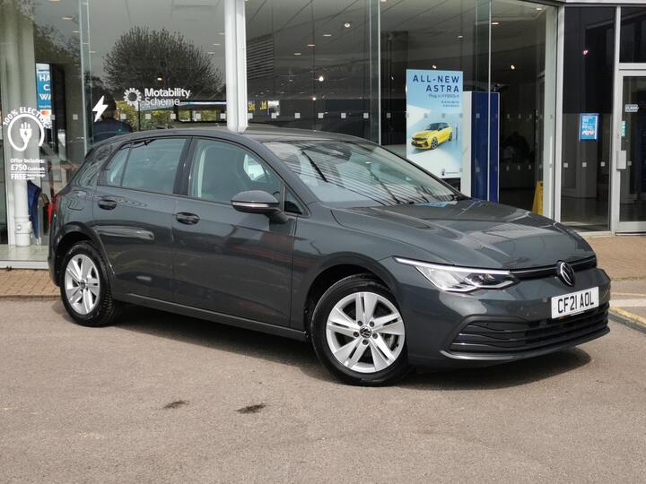 Volkswagen Golf 1.5 ETSI MHEV Life DSG Euro 6 (s/s) 5dr