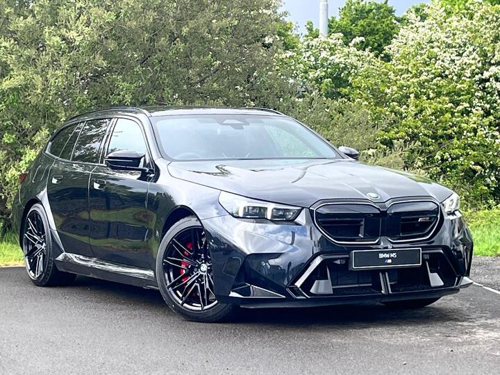 BMW M5 4.4 22.1kWh Touring Steptronic XDrive Euro 6 (s/s) 5dr