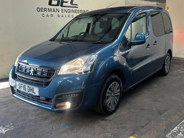 Peugeot Partner Tepee 1.6 BlueHDi Allure ETG Euro 6 (s/s) 5dr Peugeot Partner Tepee 1.6 BlueHDi Allure ETG Euro 6 (s/s) 5dr