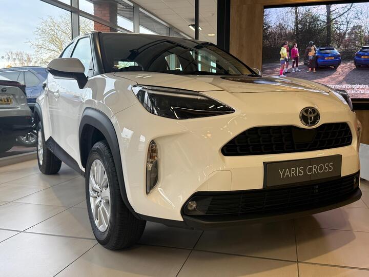 Toyota Yaris Cross 1.5 VVT-h Icon E-CVT Euro 6 (s/s) 5dr