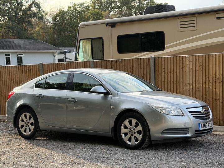 Vauxhall Insignia 1.8 16V Exclusiv Euro 5 5dr