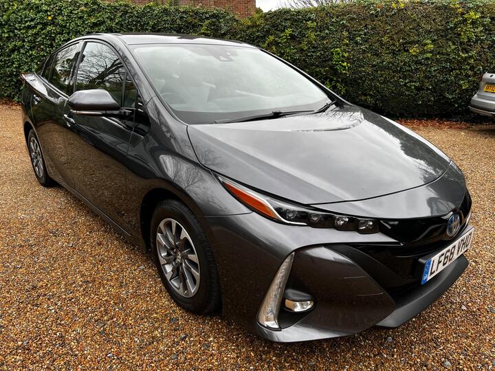 Toyota Prius 1.8 VVT 8.8kWh Business Edition Plus CVT Euro 6 (s/s) 5dr Toyota Prius 1.8 VVT 8.8kWh Business Edition Plus CVT Euro 6 (s/s) 5dr