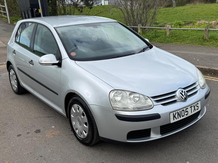 Volkswagen Golf 1.6 FSI S 5dr