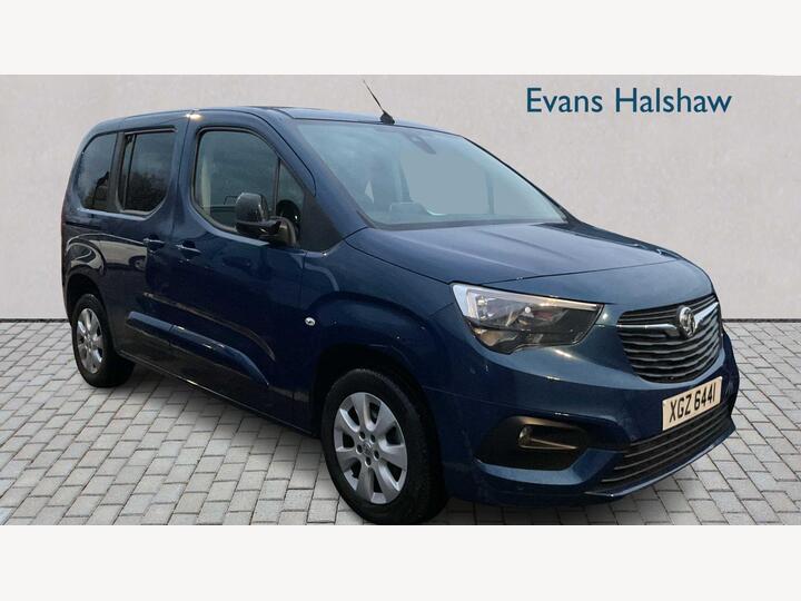 Vauxhall COMBO LIFE DIESEL ESTATE 1.5 Turbo D SE Euro 6 (s/s) 5dr Vauxhall COMBO LIFE DIESEL ESTATE 1.5 Turbo D SE Euro 6 (s/s) 5dr