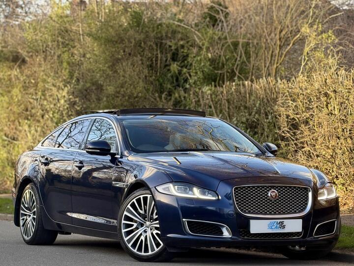 Jaguar XJ 3.0d V6 Autobiography Auto Euro 6 (s/s) 4dr (LWB)