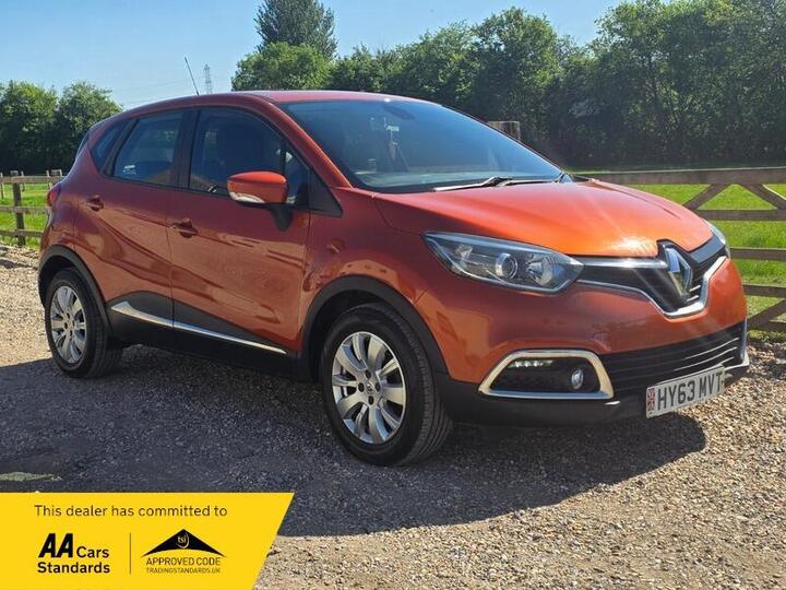 Renault Captur 1.5 DCi ENERGY Expression + Convenience Euro 5 (s/s) 5dr