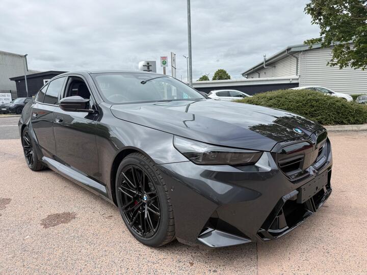 BMW M5 4.4 22.1kWh Steptronic XDrive Euro 6 (s/s) 4dr