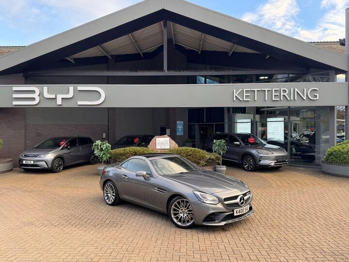 Mercedes-Benz SLC 2.0 SLC200 AMG Line G-Tronic Euro 6 (s/s) 2dr Mercedes-Benz SLC 2.0 SLC200 AMG Line G-Tronic Euro 6 (s/s) 2dr