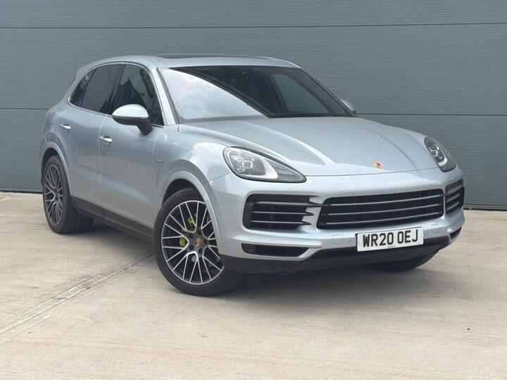 Porsche Cayenne 3.0 V6 E-Hybrid 14.1kWh TiptronicS 4WD Euro 6 (s/s) 5dr (3.6kW Charger) Porsche Cayenne 3.0 V6 E-Hybrid 14.1kWh TiptronicS 4WD Euro 6 (s/s) 5dr (3.6kW Charger)