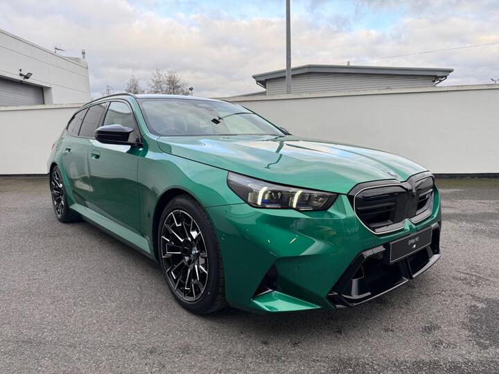 BMW M5 4.4 22.1kWh Touring Steptronic XDrive Euro 6 (s/s) 5dr