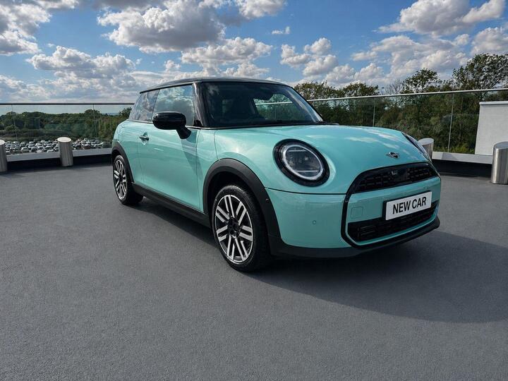 MINI Cooper 1.5C Classic Steptronic Euro 6 (s/s) 3dr