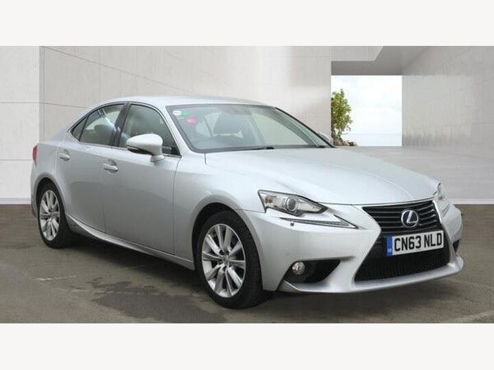 Lexus IS 2.5 300h Luxury E-CVT Euro 5 (s/s) 4dr