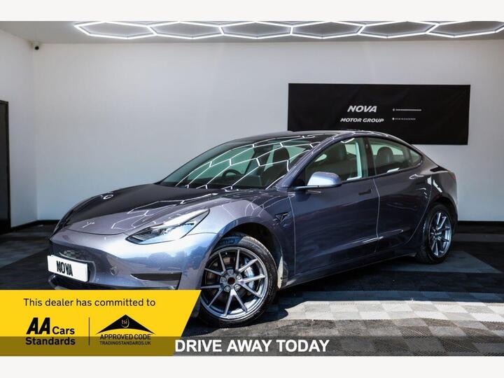 Tesla Model 3 Standard Range Plus Auto RWD 4dr