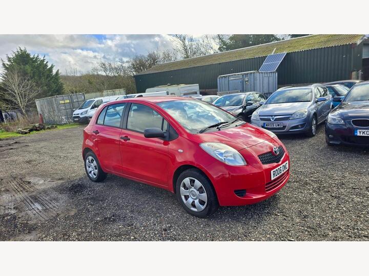 Toyota Yaris 1.0 VVT-i T2 5dr Toyota Yaris 1.0 VVT-i T2 5dr