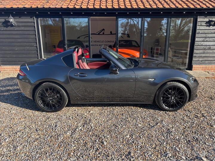 Mazda MX-5 RF 2.0 SKYACTIV-G GT Sport Tech Auto Euro 6 (s/s) 2dr Mazda MX-5 RF 2.0 SKYACTIV-G GT Sport Tech Auto Euro 6 (s/s) 2dr