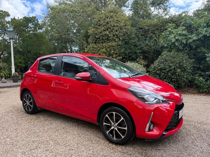 Toyota Yaris 1.5 VVT-i Icon Tech Euro 6 5dr
