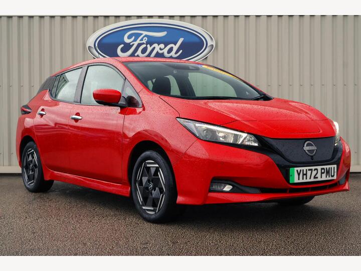 Nissan LEAF 39kWh Acenta Auto 5dr