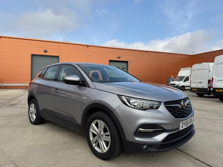 Vauxhall Grandland X 1.5 Turbo D BlueInjection SE Auto Euro 6 (s/s) 5dr