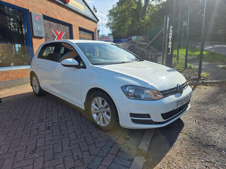 Volkswagen Golf 2.0 TDI BlueMotion Tech SE DSG Euro 5 (s/s) 5dr