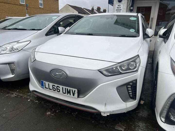 Hyundai IONIQ 28kWh Premium Auto 5dr